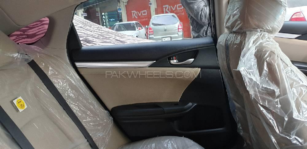 Honda Civic 2019 for Sale in Peshawar Honda Civic 2019 for Sale in Peshawar Image-9