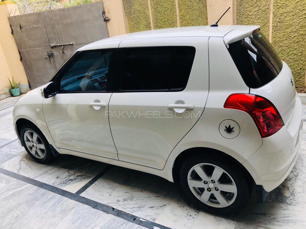 Suzuki Swift 2014 for Sale in Swat Image-1