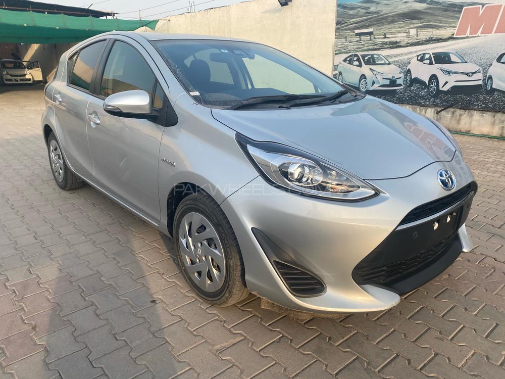Toyota Aqua 2017 for Sale in Gujranwala Toyota Aqua 2017 for Sale in Gujranwala Image-2