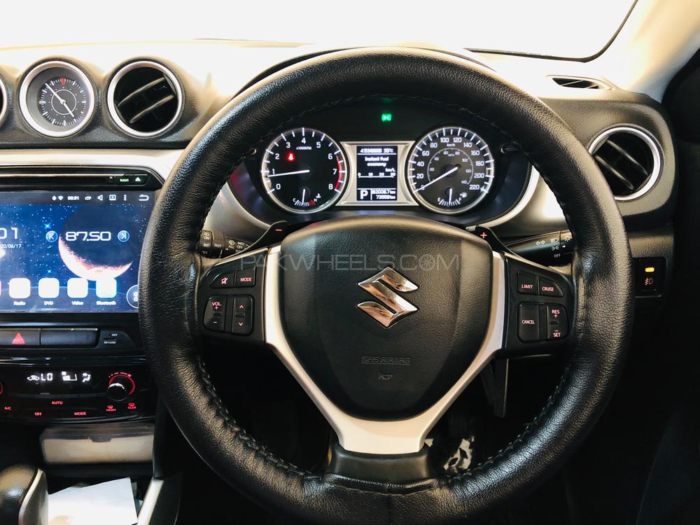 Suzuki Vitara 2018 for Sale in Multan Suzuki Vitara 2018 for Sale in Multan Image-10