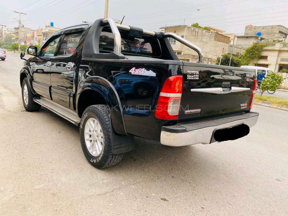 Toyota Hilux 2015 for Sale in Rawalpindi Toyota Hilux 2015 for Sale in Rawalpindi Image-4