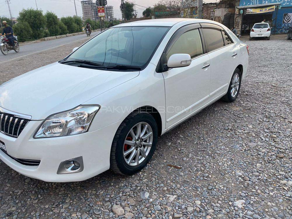 Toyota Premio 2013 for Sale in Islamabad Image-1