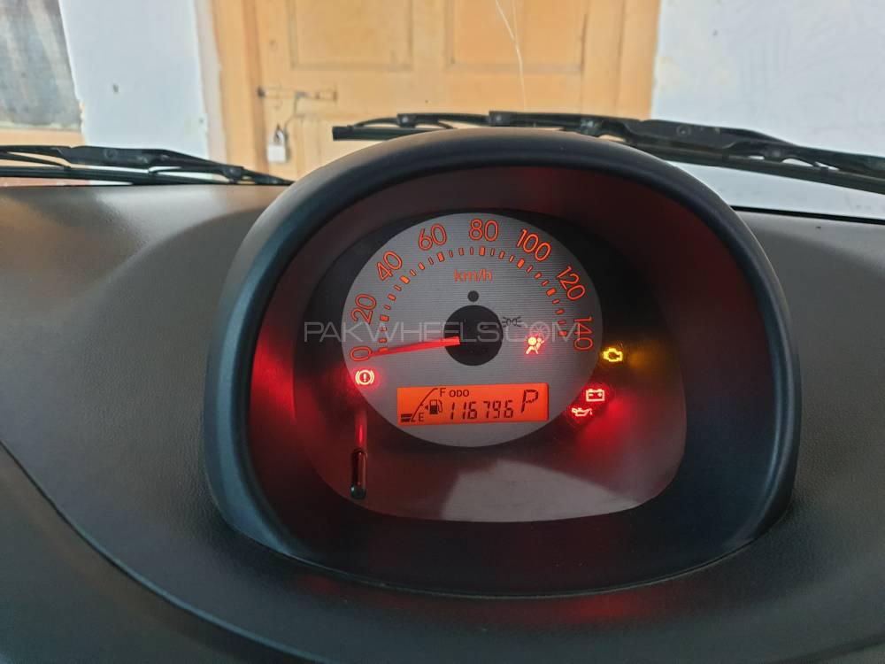 Daihatsu Esse 2011 for Sale in Peshawar Daihatsu Esse 2011 for Sale in Peshawar Image-8