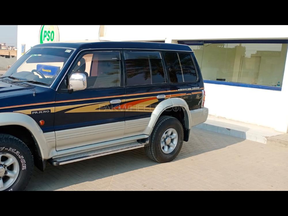 Mitsubishi Pajero 1999 for Sale in Khanewal Image-1