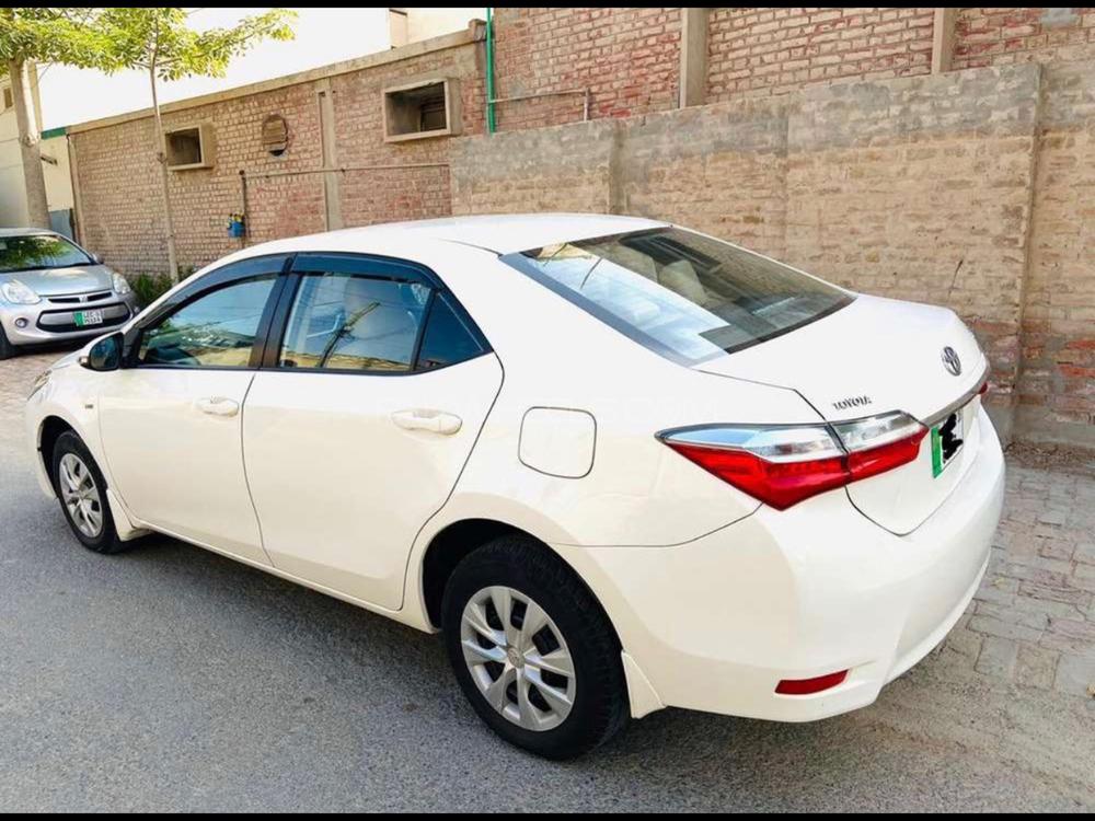 Toyota Corolla 2018 for Sale in Bahawalpur Toyota Corolla 2018 for Sale in Bahawalpur Image-5