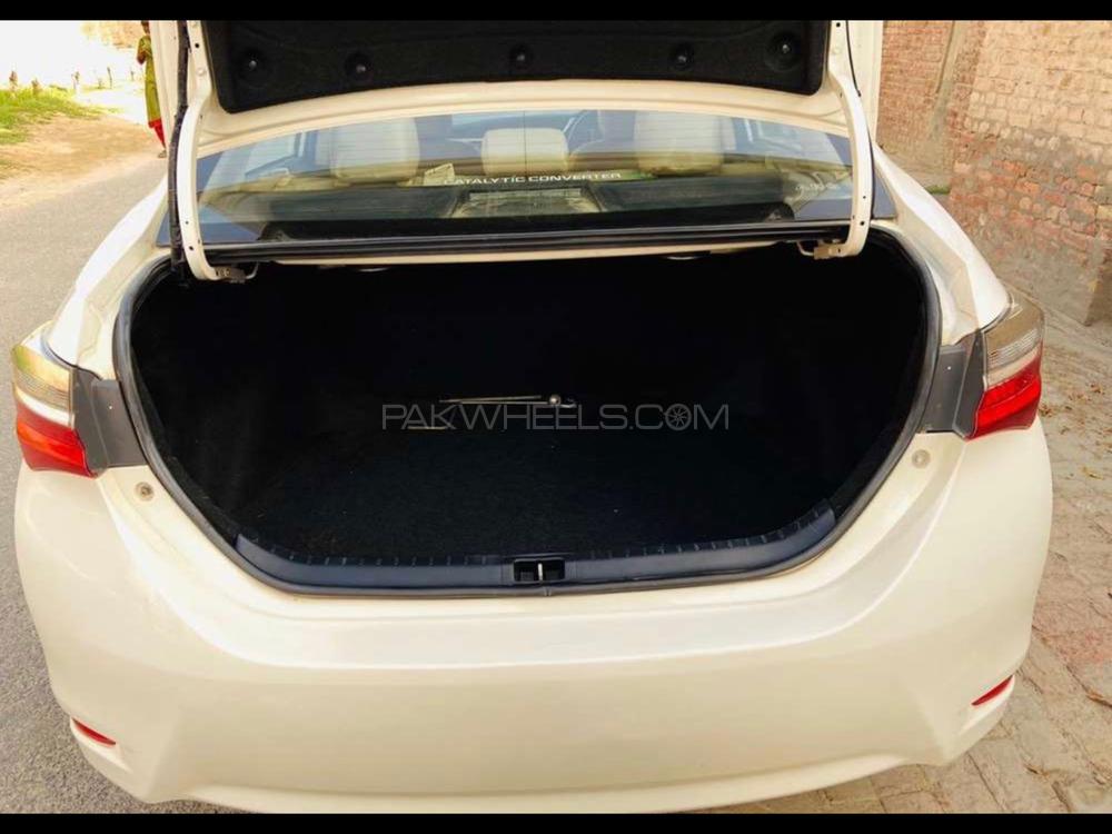 Toyota Corolla 2018 for Sale in Bahawalpur Toyota Corolla 2018 for Sale in Bahawalpur Image-6