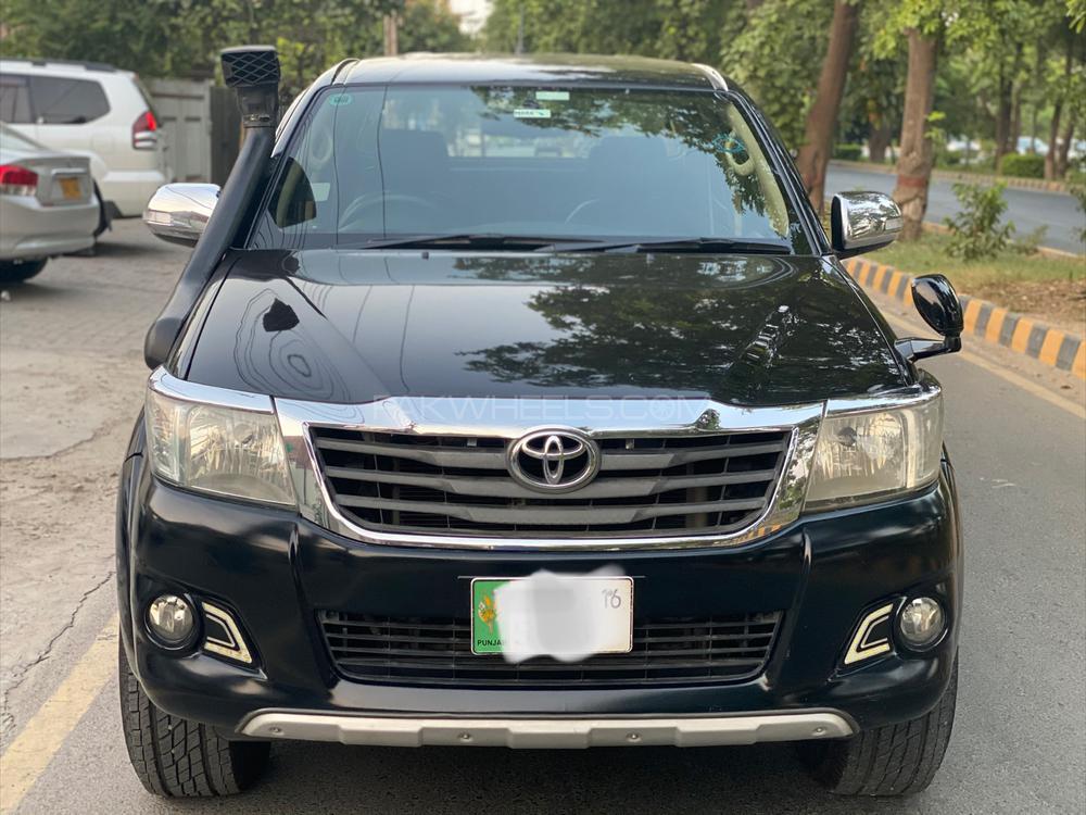 Toyota Hilux 2015 for Sale in Lahore Image-1