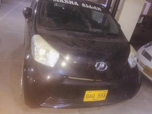 Toyota iQ - 2010