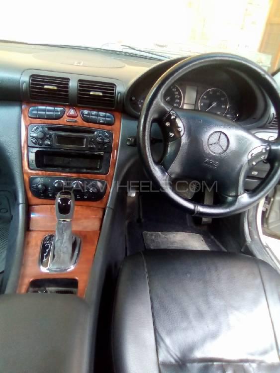 Mercedes Benz C Class 2003 for Sale in Lahore Mercedes Benz C Class 2003 for Sale in Lahore Image-5