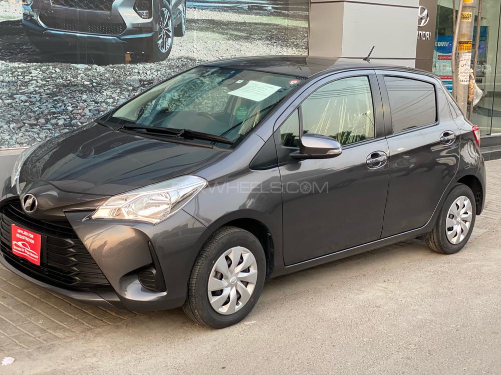Toyota Vitz 2017 for Sale in Lahore Toyota Vitz 2017 for Sale in Lahore Image-3