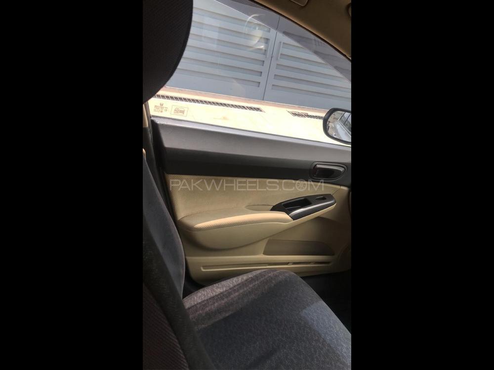 Honda Civic 2011 for Sale in Rawalpindi Honda Civic 2011 for Sale in Rawalpindi Image-8