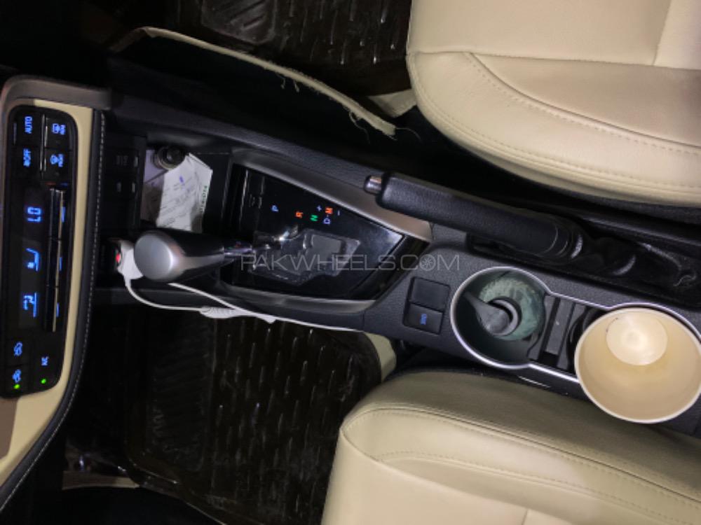 Toyota Corolla 2018 for Sale in Hyderabad Toyota Corolla 2018 for Sale in Hyderabad Image-16
