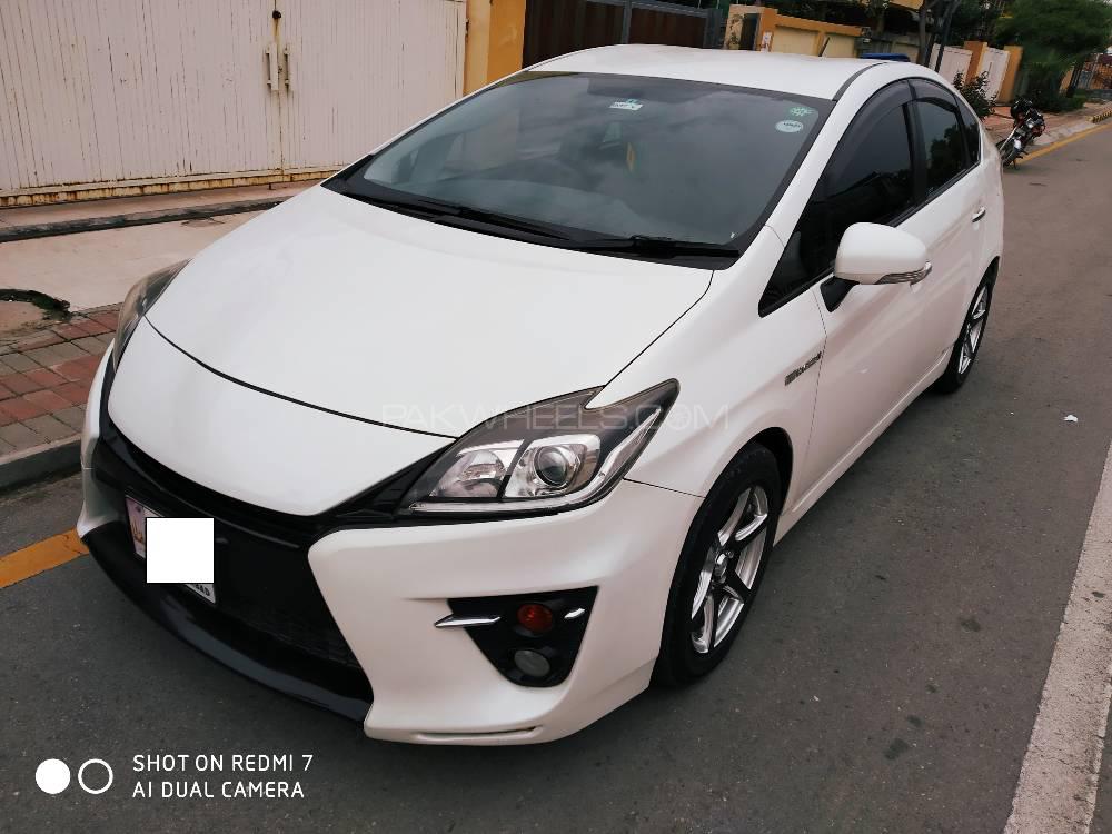 Toyota Prius 2013 for Sale in Islamabad Image-1