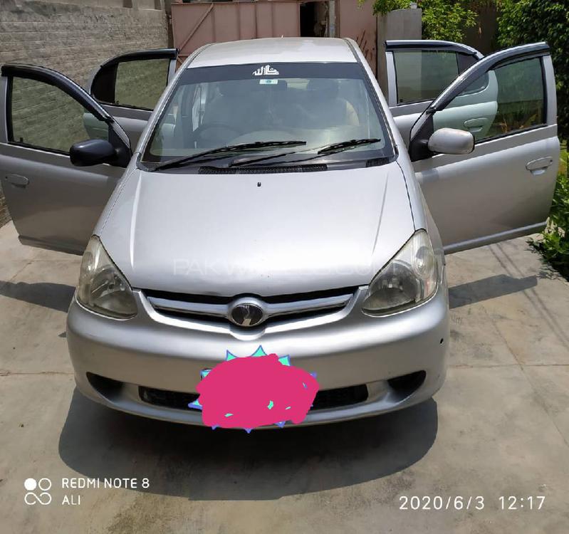 Toyota Platz 2004 for Sale in Faisalabad Image-1
