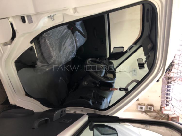Daihatsu Hijet 2014 for Sale in Karachi Daihatsu Hijet 2014 for Sale in Karachi Image-4