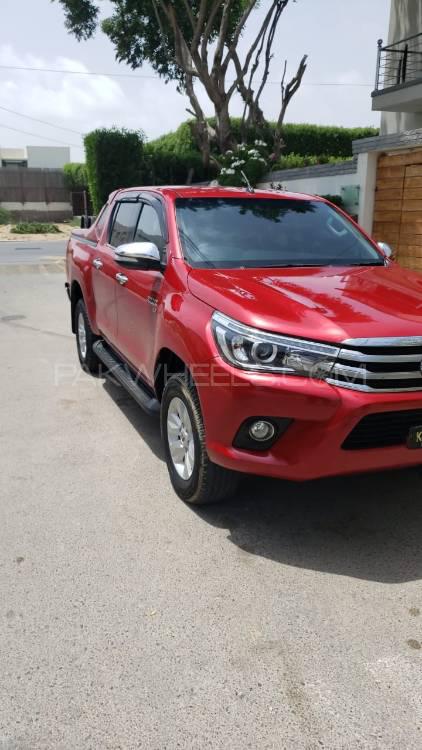 Toyota Hilux 2015 for Sale in Karachi Image-1
