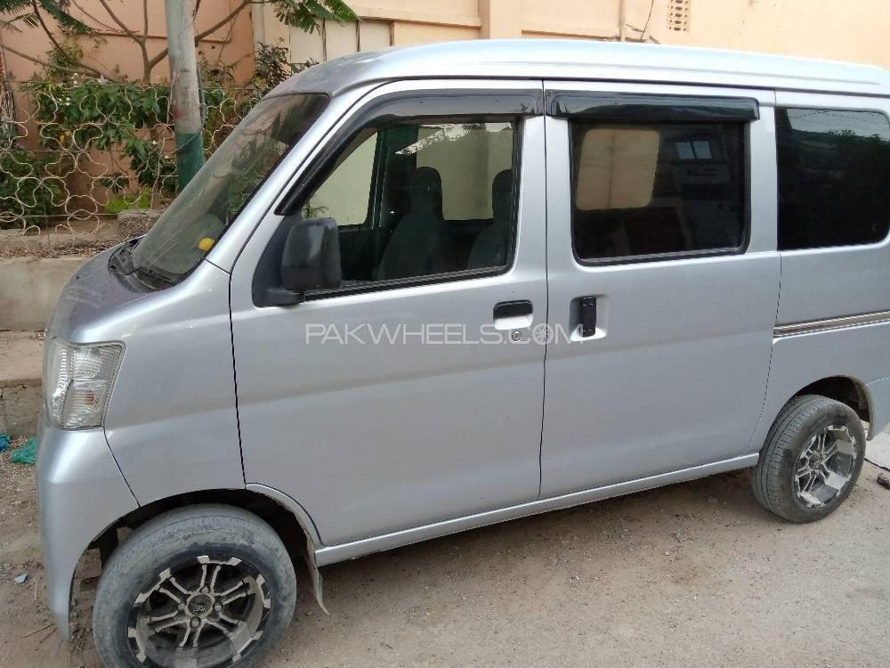 ڈائیہاتسو ہائی جیٹ 2011 for Sale in کراچی ڈائیہاتسو ہائی جیٹ 2011 for Sale in کراچی Image-3