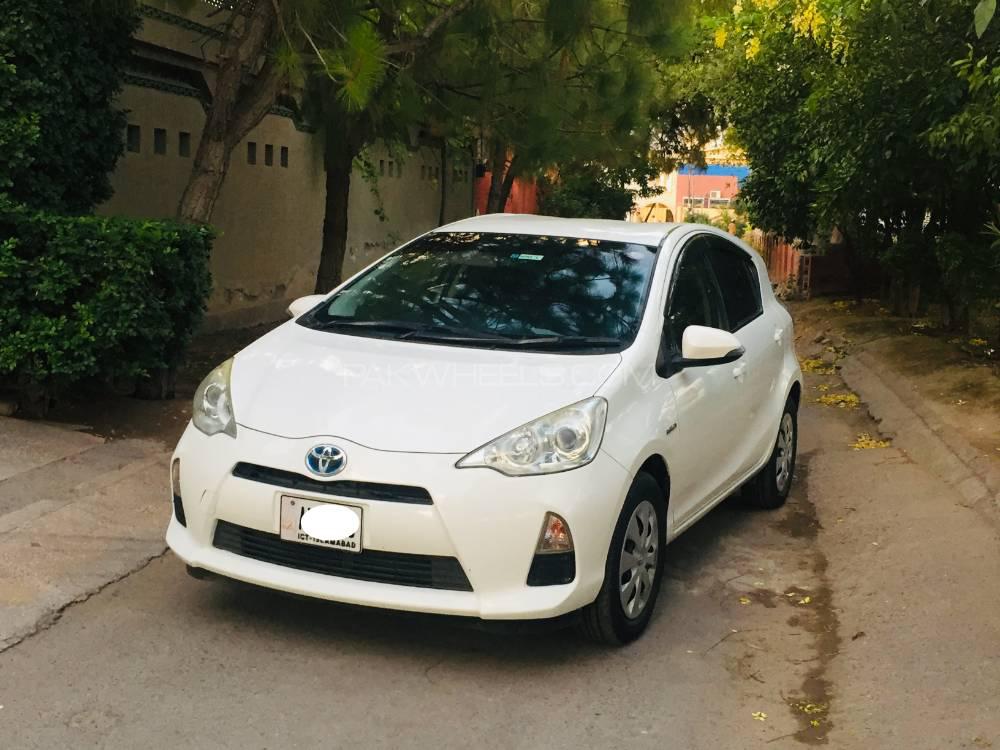Toyota Aqua 2013 for Sale in Peshawar Image-1