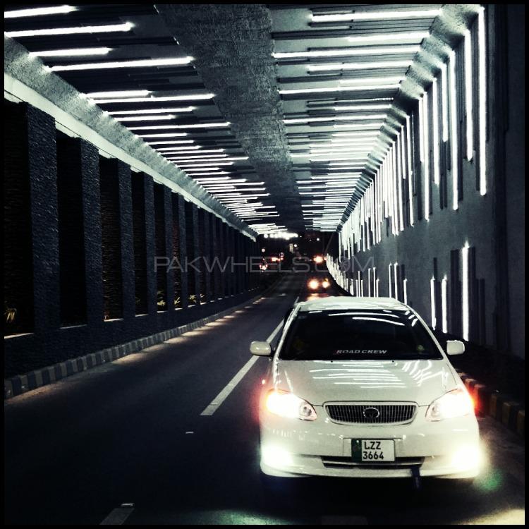 Toyota Corolla - 2004  Toyota Corolla - 2004  Image-2