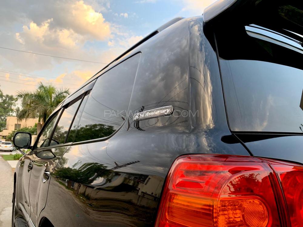 Toyota Land Cruiser 2011 for Sale in Lahore Toyota Land Cruiser 2011 for Sale in Lahore Image-10