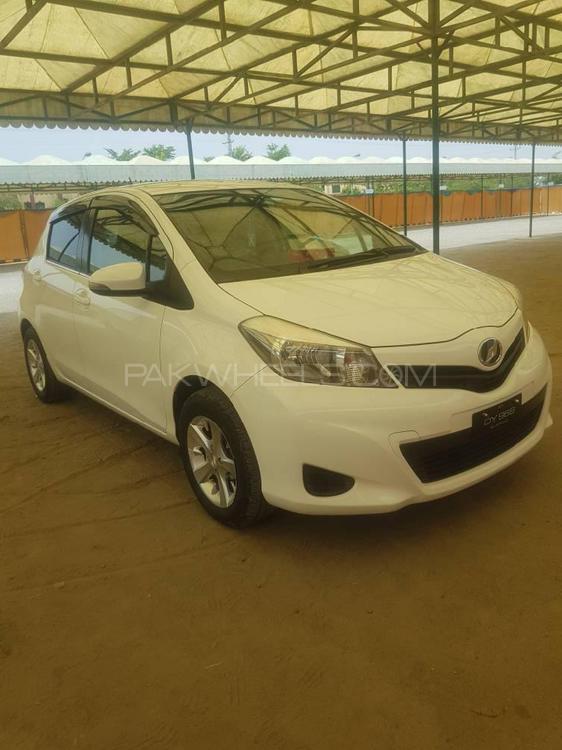 Toyota Vitz 2013 for Sale in Bannu Toyota Vitz 2013 for Sale in Bannu Image-4