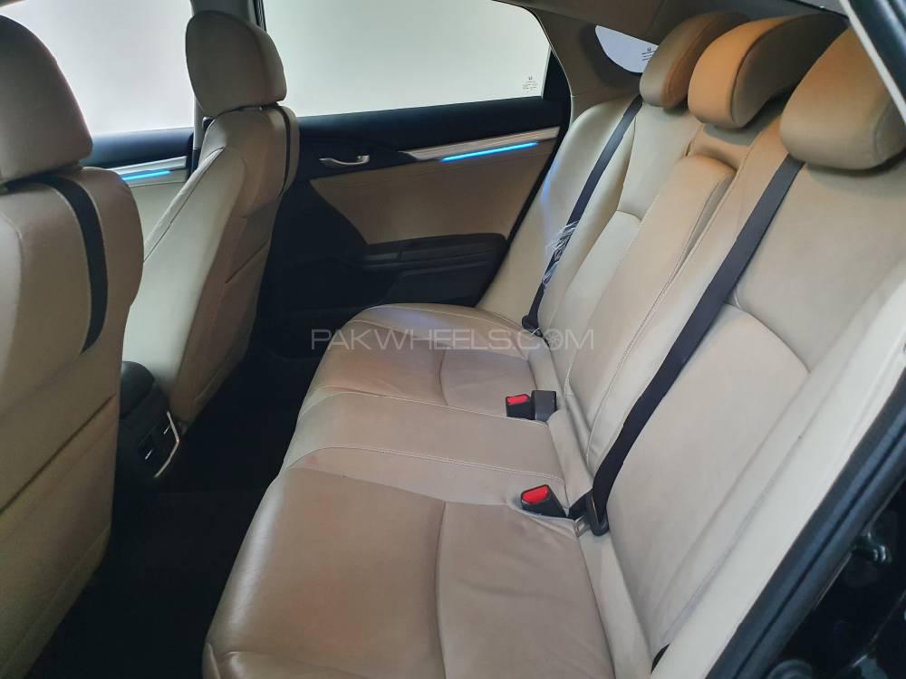 Honda Civic 2018 for Sale in Rawalpindi Honda Civic 2018 for Sale in Rawalpindi Image-6