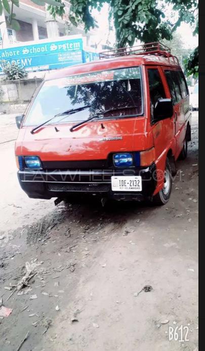 Mitsubishi Hiace 1992 for Sale in Lahore Image-1