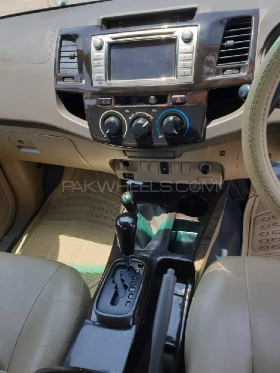 ٹویوٹا ہائیلکس 2012 for Sale in ڈڈھیال آزاد کشمیر ٹویوٹا ہائیلکس 2012 for Sale in ڈڈھیال آزاد کشمیر Image-10