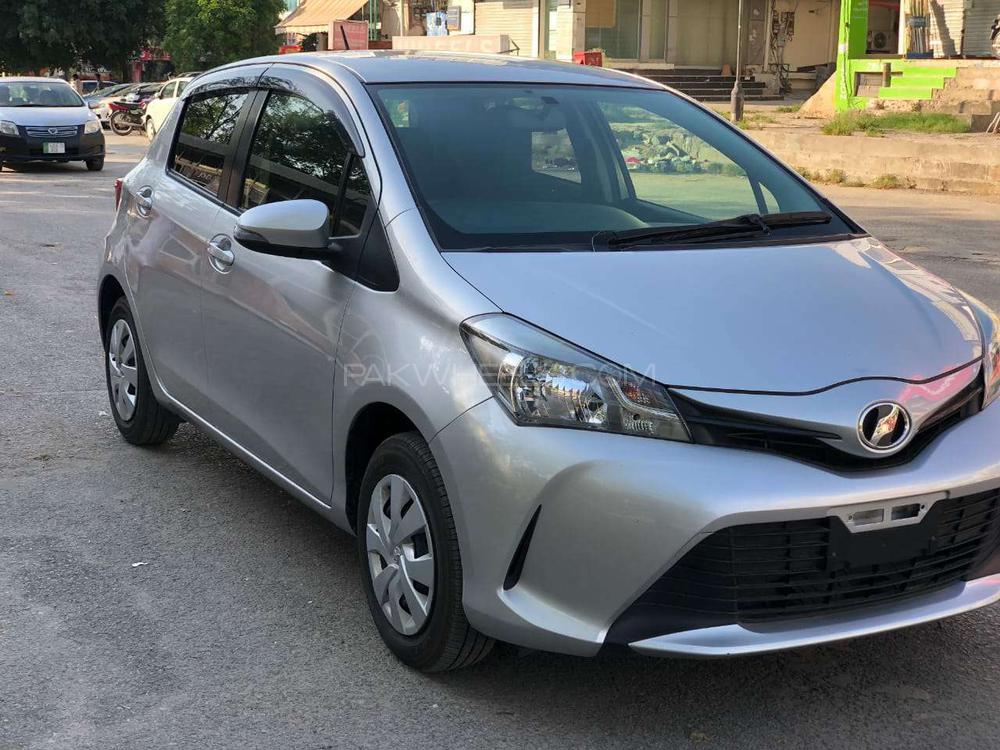 Toyota Vitz 2016 for Sale in Islamabad Image-1