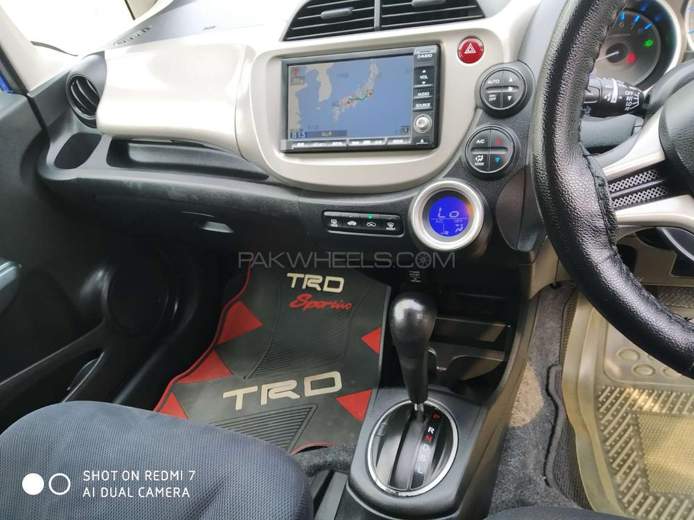 Honda Fit 2011 for Sale in Lahore Honda Fit 2011 for Sale in Lahore Image-8