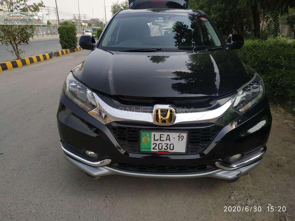 Honda Vezel 2014 for Sale in Lahore Image-1