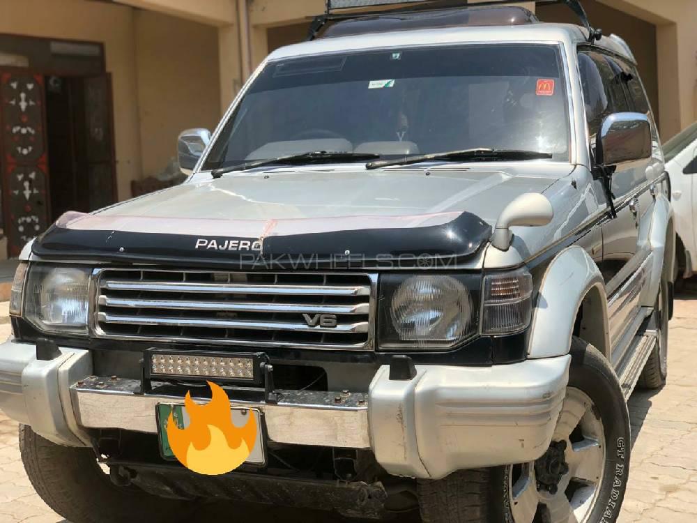 Mitsubishi Pajero 1992 for Sale in Lahore Mitsubishi Pajero 1992 for Sale in Lahore Image-3