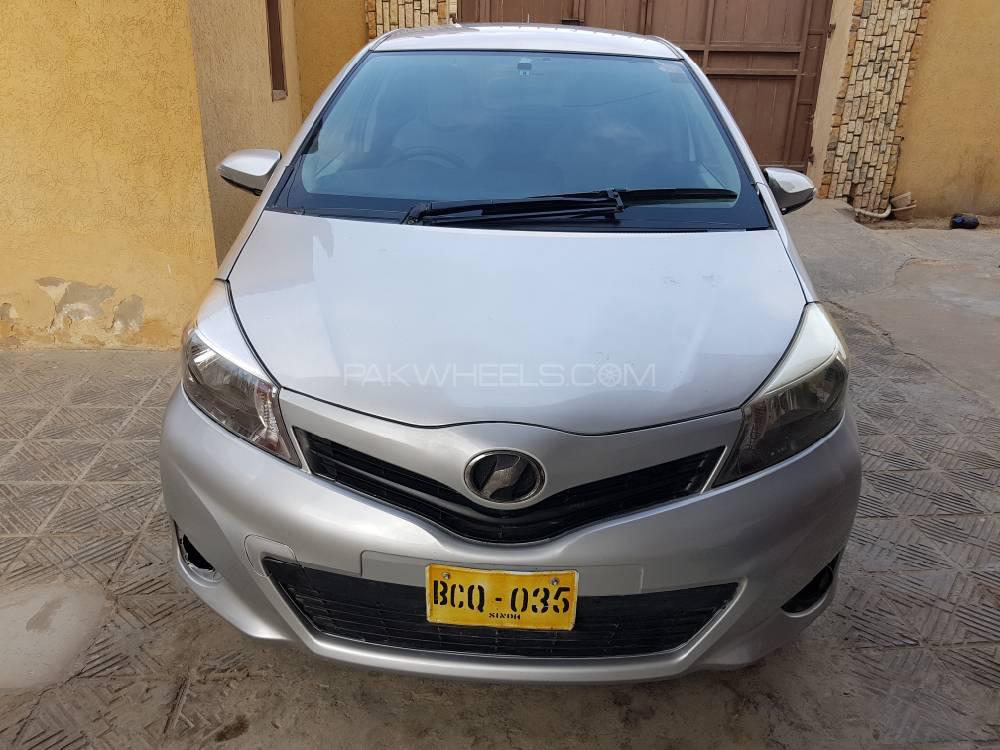 Toyota Vitz 2011 for Sale in Karachi Image-1