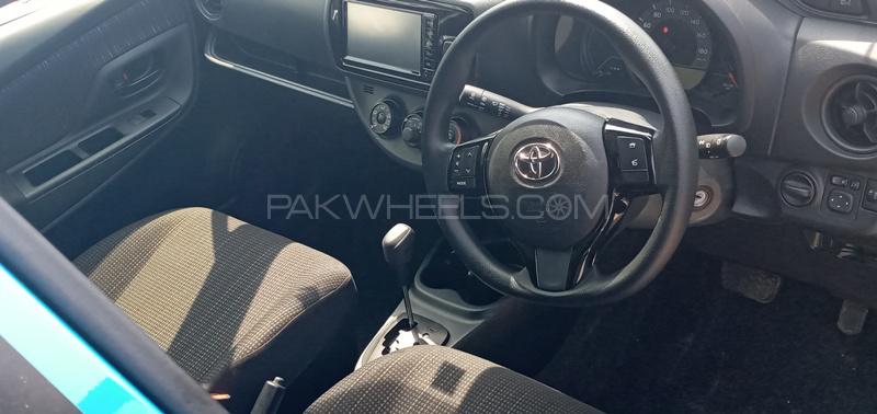 Toyota Vitz 2017 for Sale in Lahore Toyota Vitz 2017 for Sale in Lahore Image-16