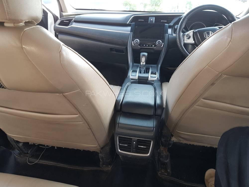 Honda Civic 2017 for Sale in Peshawar Honda Civic 2017 for Sale in Peshawar Image-4