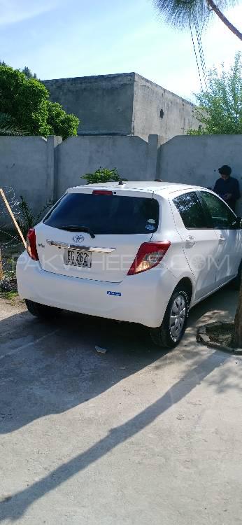 Toyota Vitz 2012 for Sale in Swabi Image-1