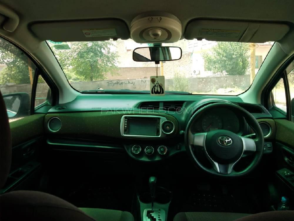 Toyota Vitz 2012 for Sale in Gujrat Toyota Vitz 2012 for Sale in Gujrat Image-2