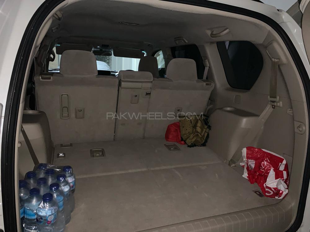 Toyota Prado 2010 for Sale in Peshawar Toyota Prado 2010 for Sale in Peshawar Image-8