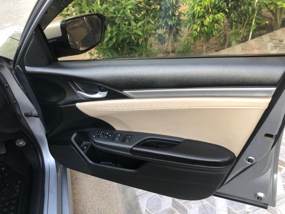 Honda Civic 2017 for Sale in Faisalabad Honda Civic 2017 for Sale in Faisalabad Image-6