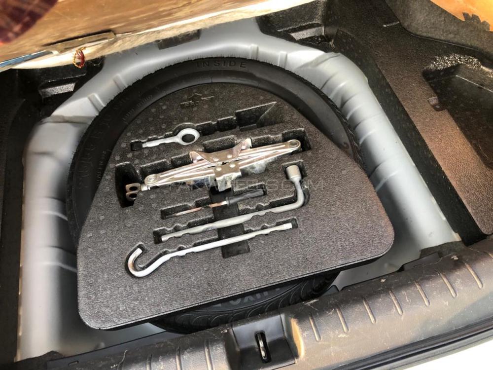 Honda Civic 2017 for Sale in Faisalabad Honda Civic 2017 for Sale in Faisalabad Image-9