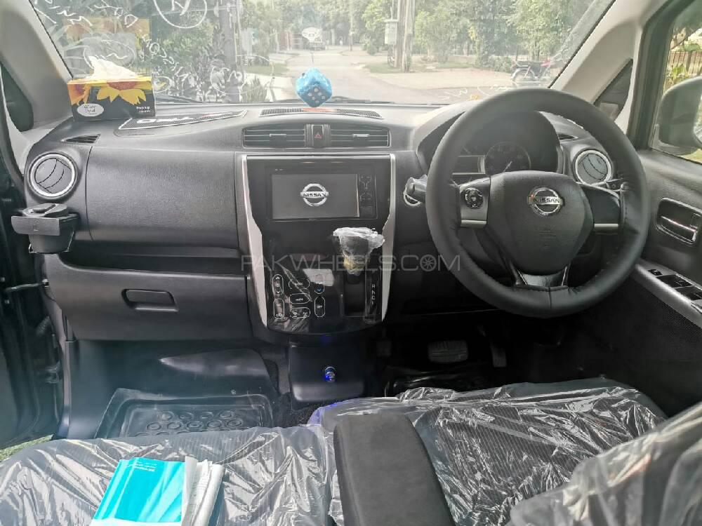 Nissan Dayz Highway Star 2013 for Sale in Lahore Nissan Dayz Highway Star 2013 for Sale in Lahore Image-3