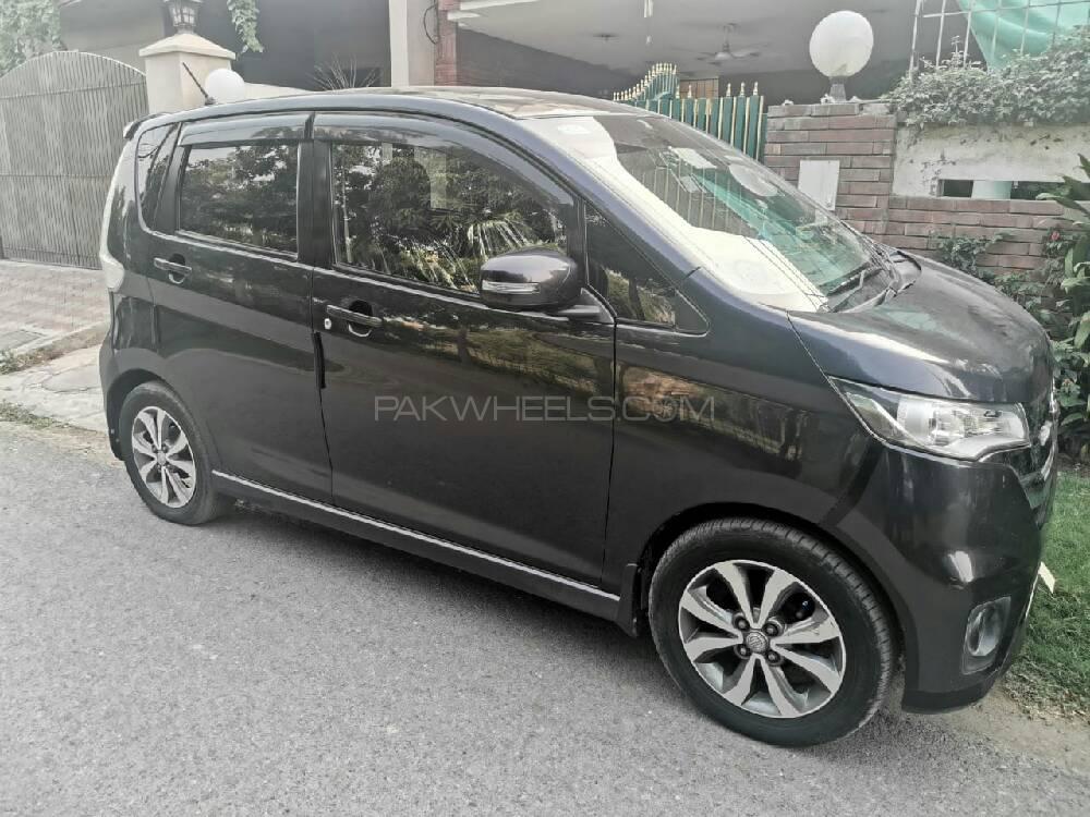 Nissan Dayz Highway Star 2013 for Sale in Lahore Nissan Dayz Highway Star 2013 for Sale in Lahore Image-6