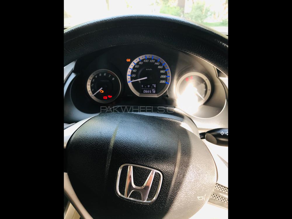 Honda City 2015 for Sale in Lahore Honda City 2015 for Sale in Lahore Image-11