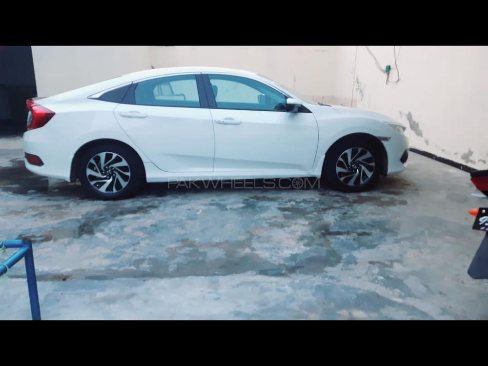 Honda Civic 2017 for Sale in Gujrat Image-1