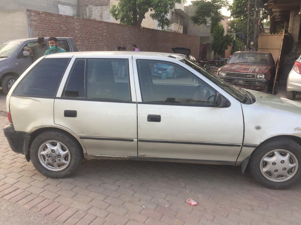 Suzuki Cultus 2001 for Sale in Lahore Suzuki Cultus 2001 for Sale in Lahore Image-5
