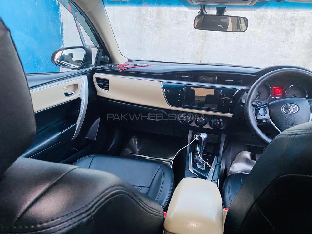 Toyota Corolla 2015 for Sale in Rawalpindi Toyota Corolla 2015 for Sale in Rawalpindi Image-8