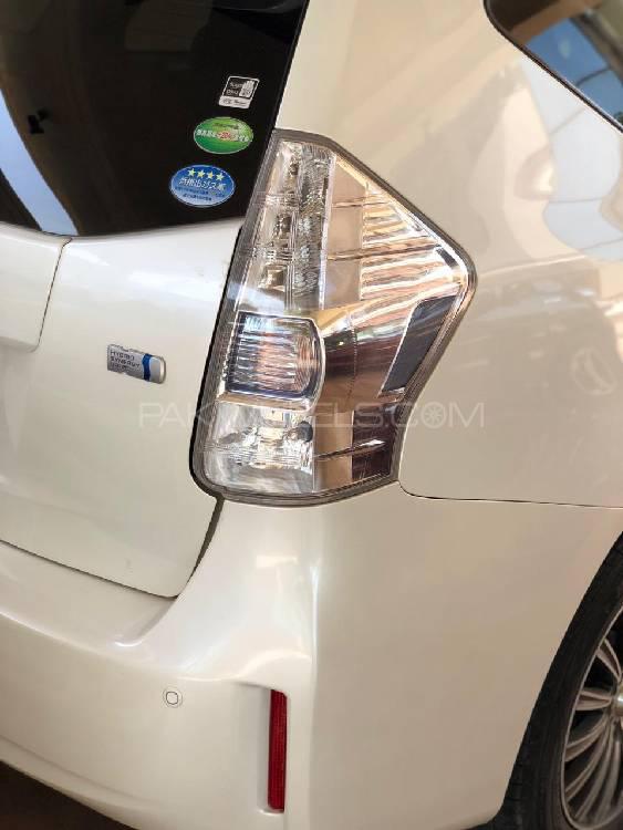 Toyota Prius Alpha 2014 for Sale in Karachi Toyota Prius Alpha 2014 for Sale in Karachi Image-12