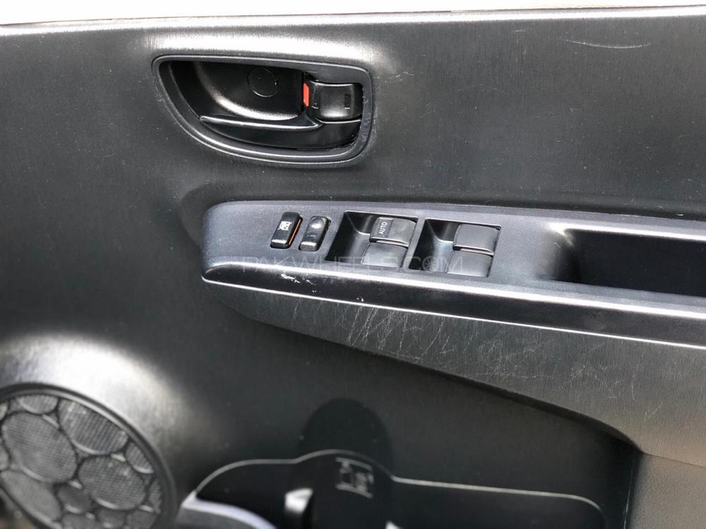Toyota Vitz 2014 for Sale in Faisalabad Toyota Vitz 2014 for Sale in Faisalabad Image-10