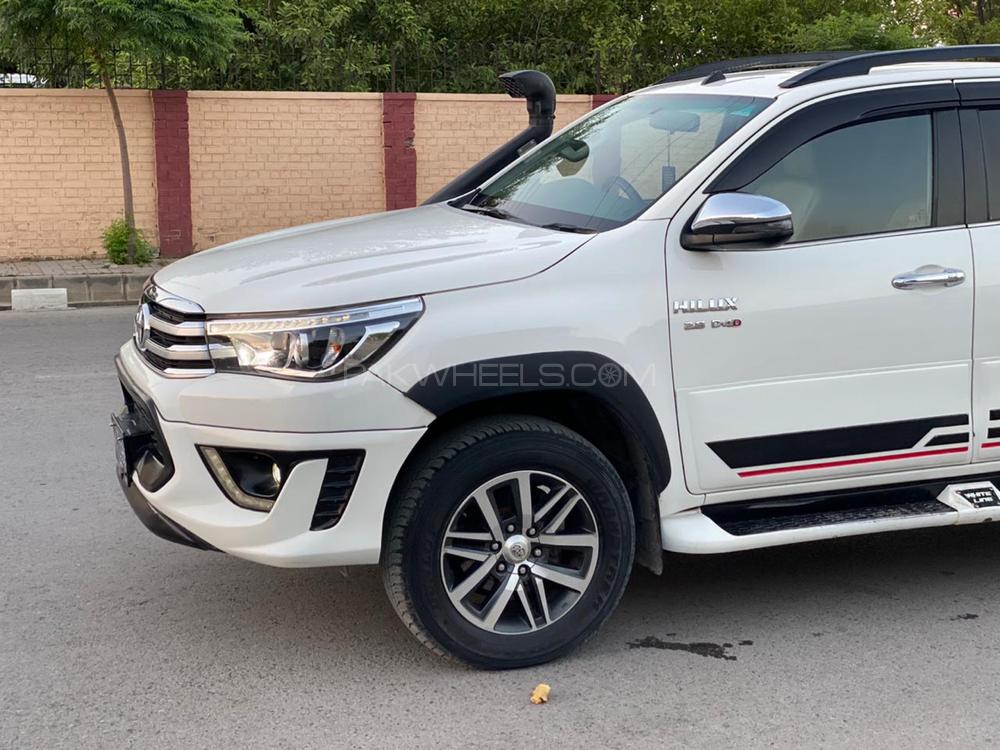 Toyota Hilux 2018 for Sale in Islamabad Image-1