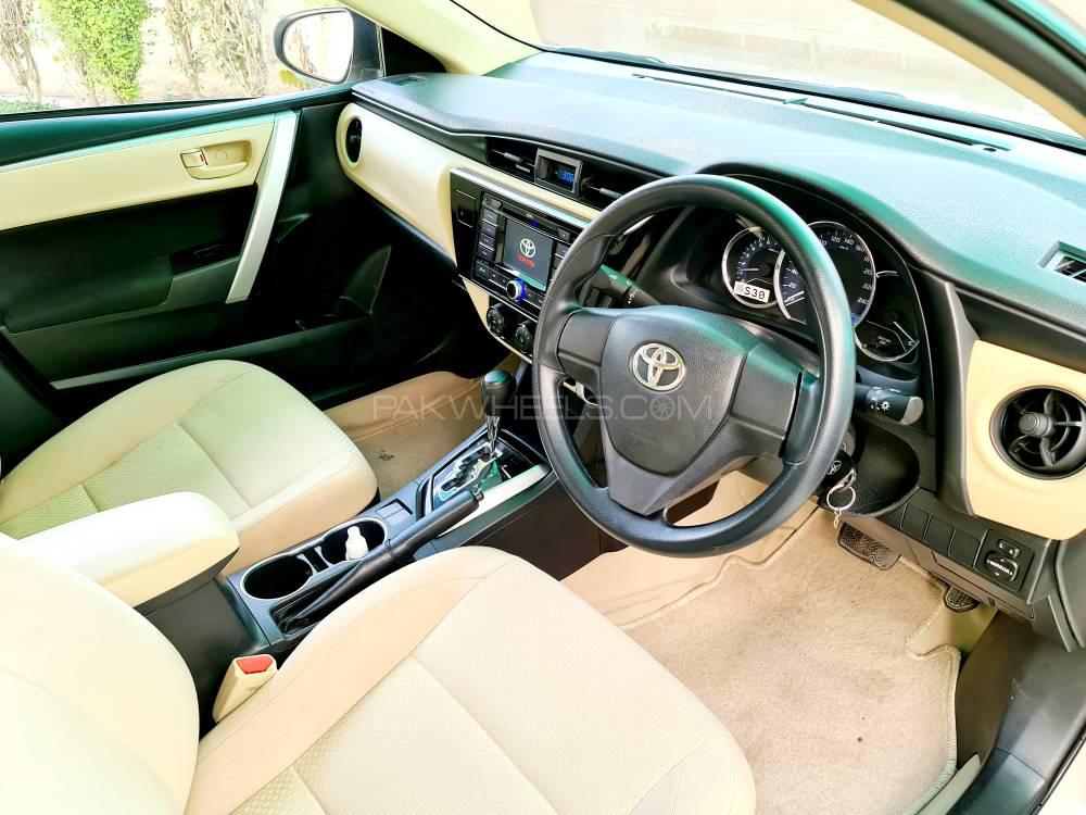 Toyota Corolla 2018 for Sale in Multan Toyota Corolla 2018 for Sale in Multan Image-9